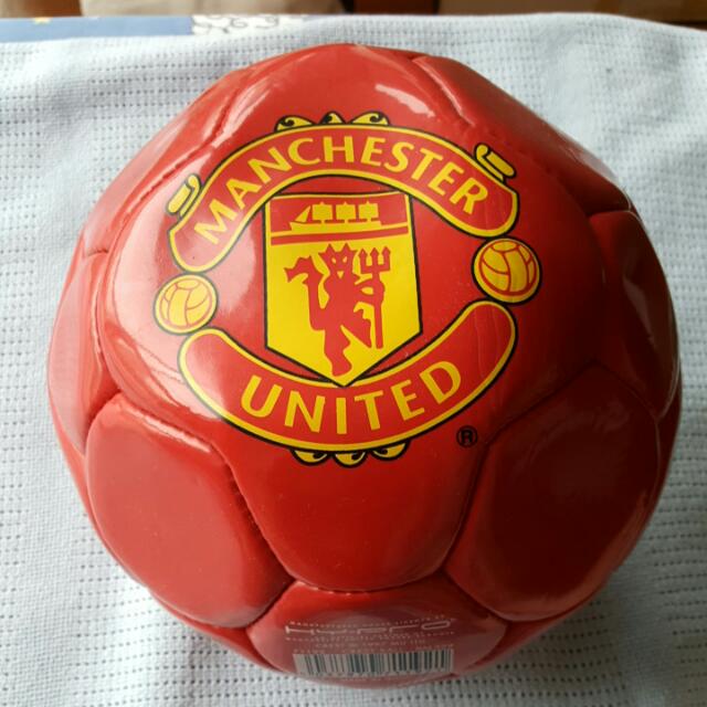Manchester United Soccer Ball, Hobbies & Toys, Toys & Games on Carousell