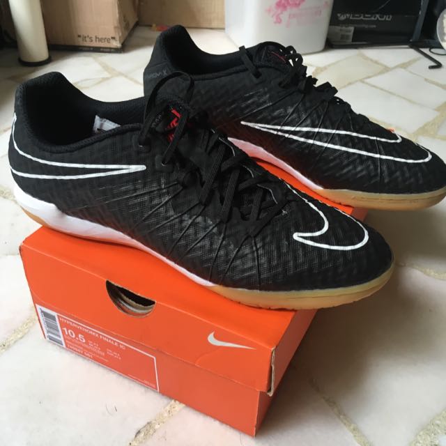 Nike hypervenom size 10.5 clearance