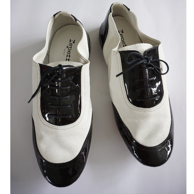 Repetto Zizi Oxford shoes in white 