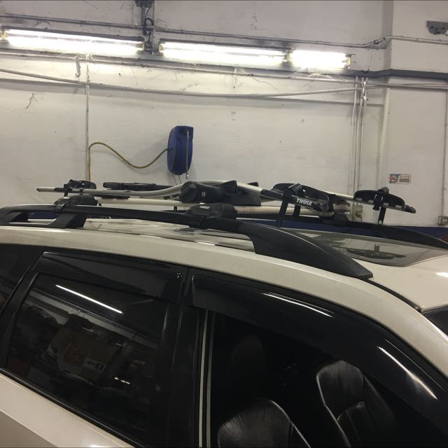 Thule Aeroblade Edge Roof Rack With 2 X Probars Car Accessories On Carousell