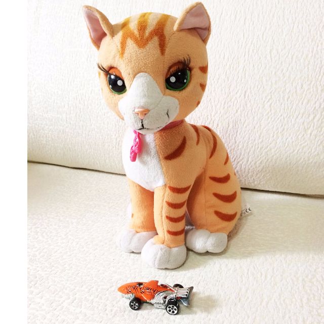 barbie cat toy