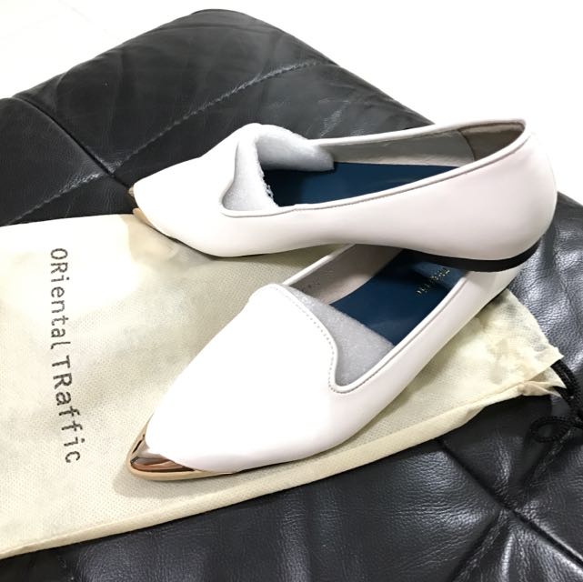 Brand New Flat Leather White Shoes 