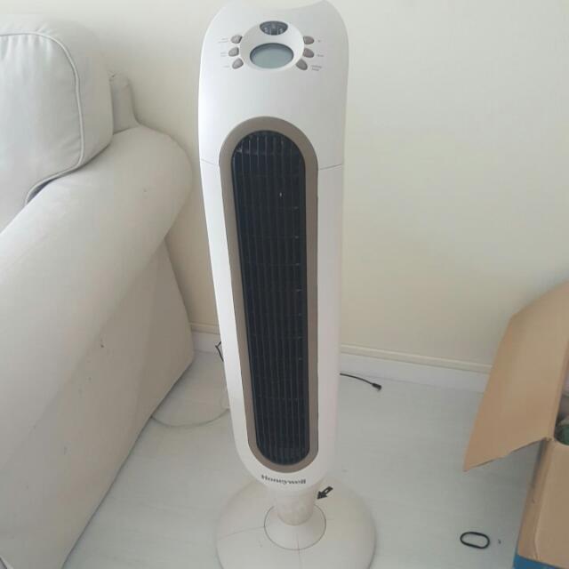 Honeywell Upright Rotating Fan, Furniture & Home Living, Lighting
