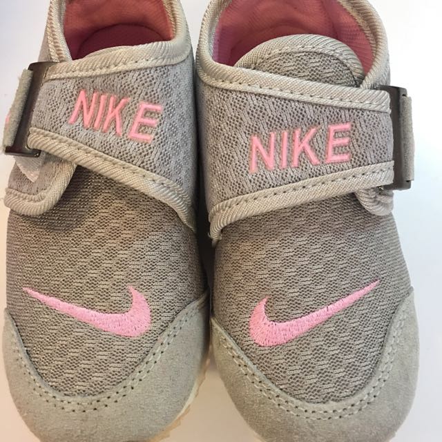 kasut nike baby