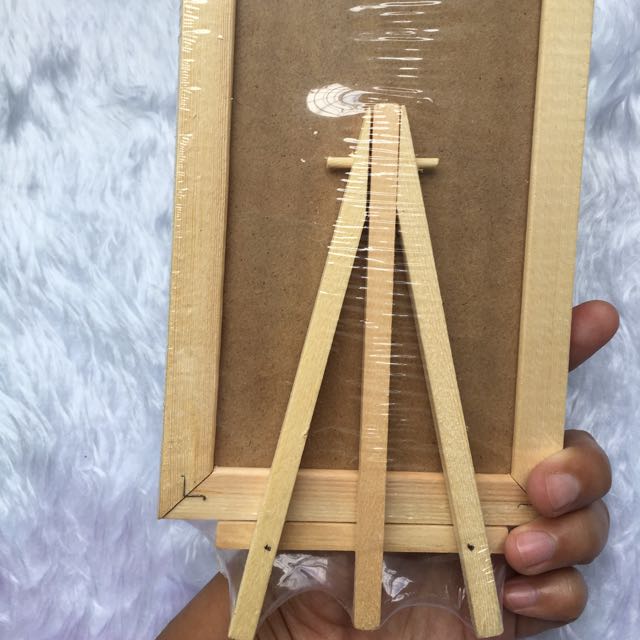 Mini Wooden Easel Stand (Category: Craft Supplies & Tools) located in Makati City. Submitted by behonestdear (Listing ID 95651114, Image 2). Description: .