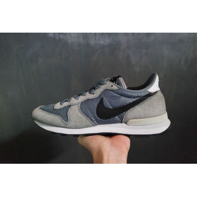 Nike sales internationalist 2016