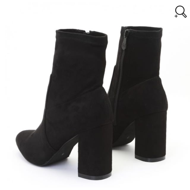 BNIB Public Desire PD RAYA POINTED TOE ANKLE BOOTS IN BLACK FAUX SUEDE