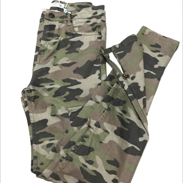 Pull on sales camo pants