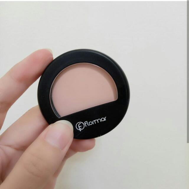 flormar Full Coverage Concealer.