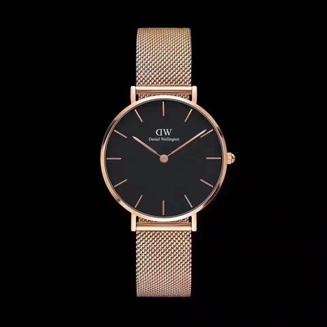 Dw Watch, Women's Fashion, Watches & Accessories, Watches on Carousell