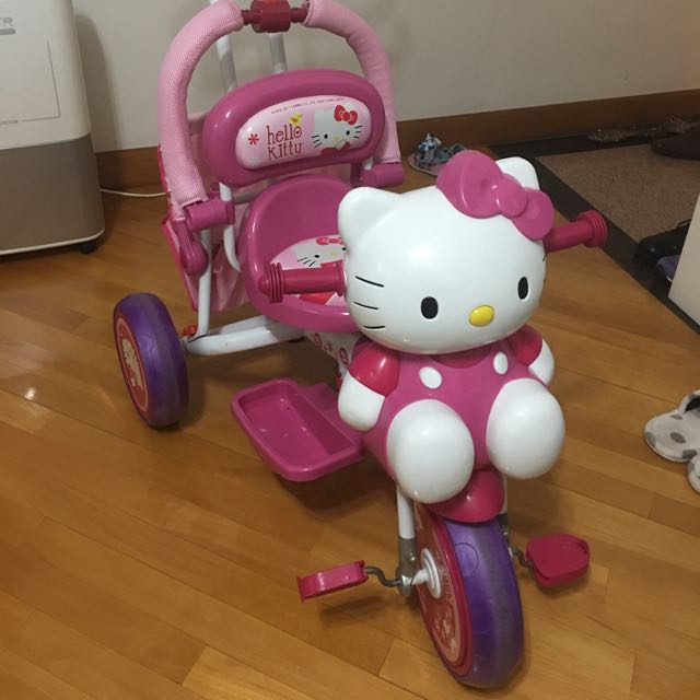 Hello kitty Tricycle, 兒童＆孕婦用品, 嬰兒玩具 Carousell