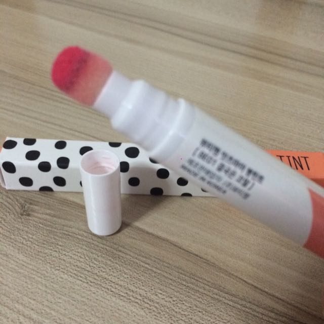 It's My Bong Tint - So Coral BE01 (Category: Face Care) located in Las Pinas. Submitted by ellearr (Listing ID 96094082, Image 3). Description: .
