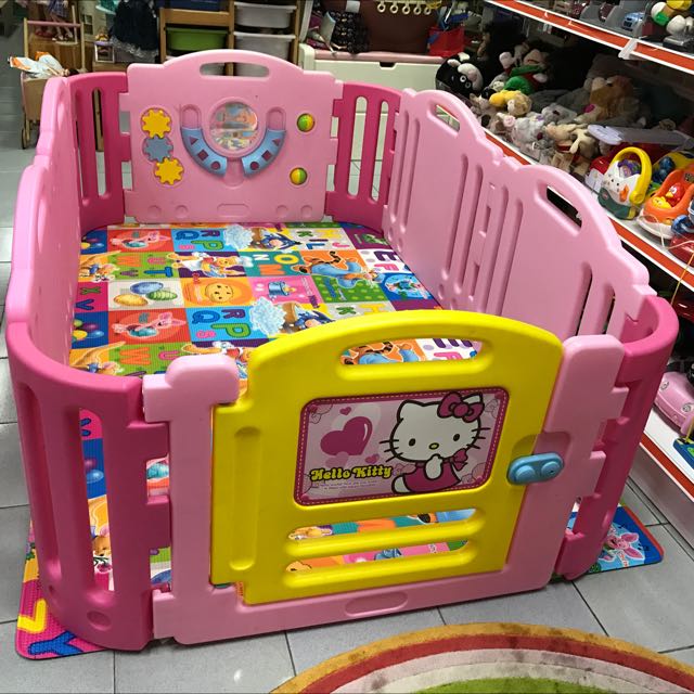 Hello kitty hot sale playard