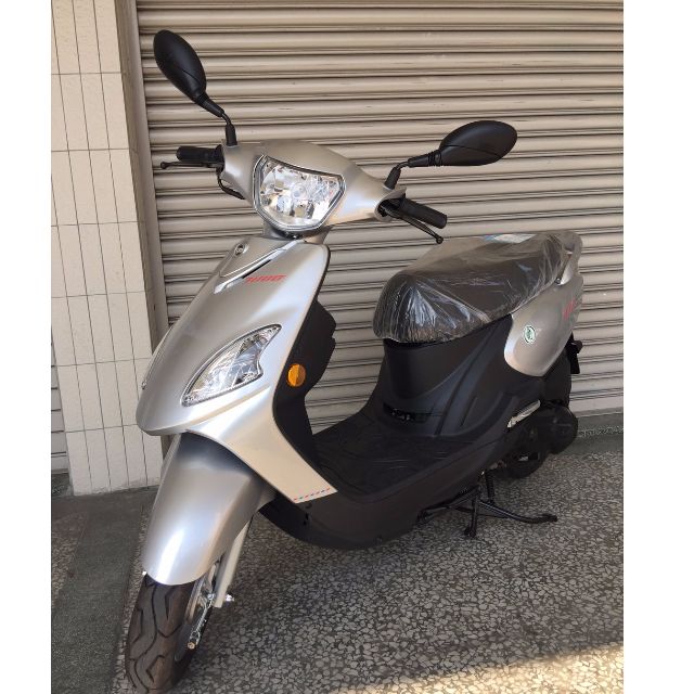 全新 領牌車 Sym 三陽woo 100 可協助代辦分期銀行低利專案 機車在旋轉拍賣