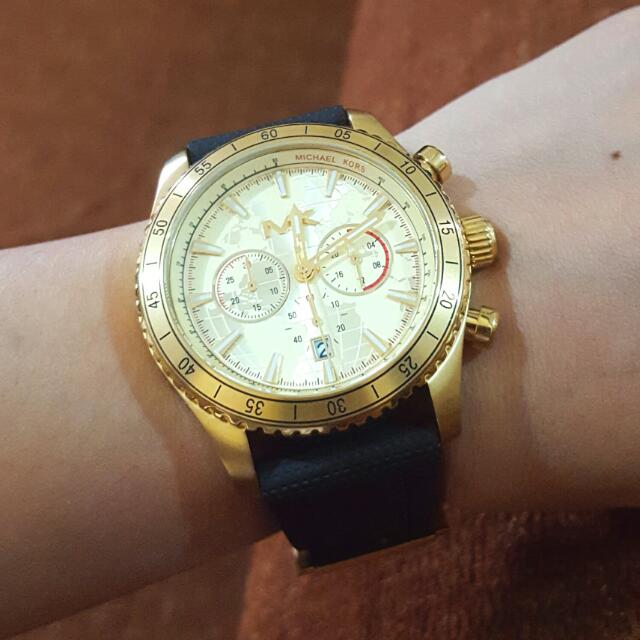 mk 8353 watch