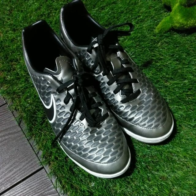 Nike men's magista onda ic hotsell