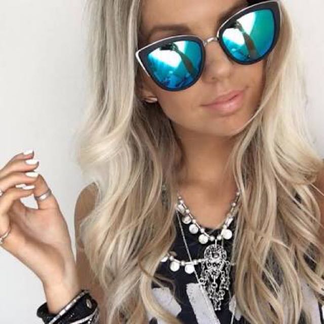 quay my girl black blue sunglasses