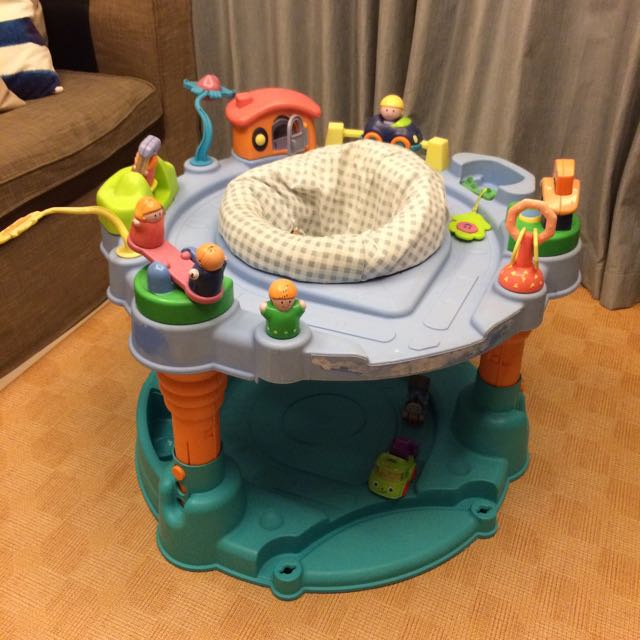 Safety 1st Bouncing Baby Play Place Exersaucer