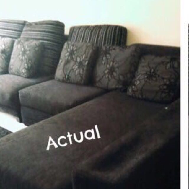 Sofa (Category: Sofas) located in Singapore. Submitted by myfashionalamode (Listing ID 96253478, Image 2). Description: .