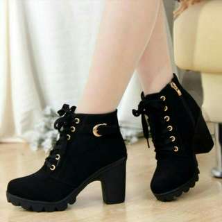 Sepatu boots heels wanita tan & hitam SBO99