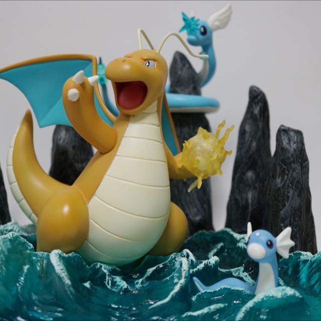 dragonite figure