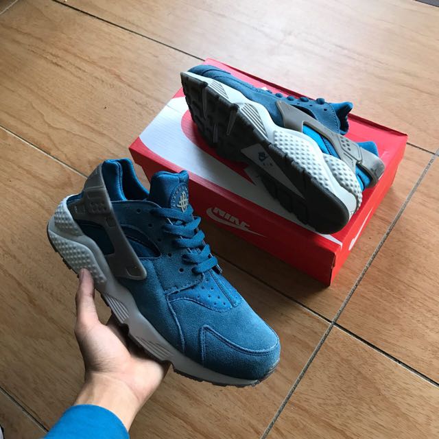 Nike huarache blue suede clearance