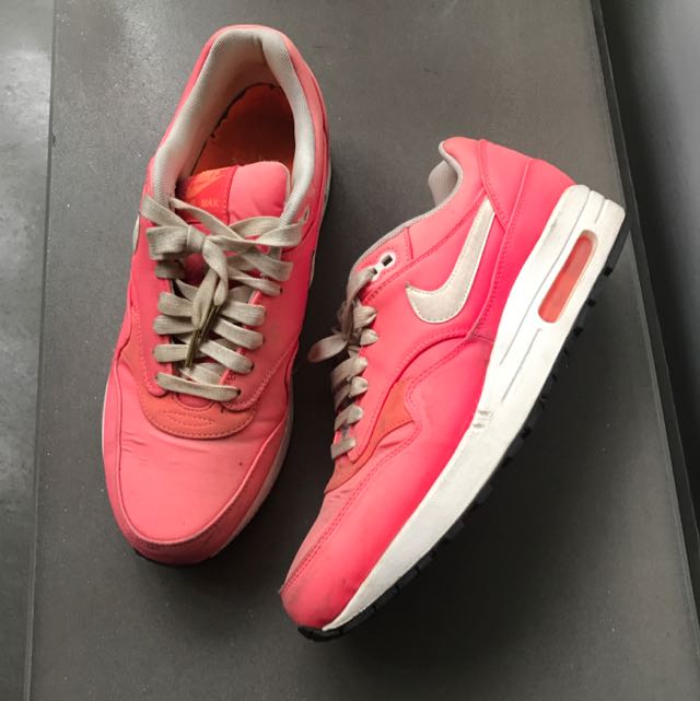 pink ombre nike air max