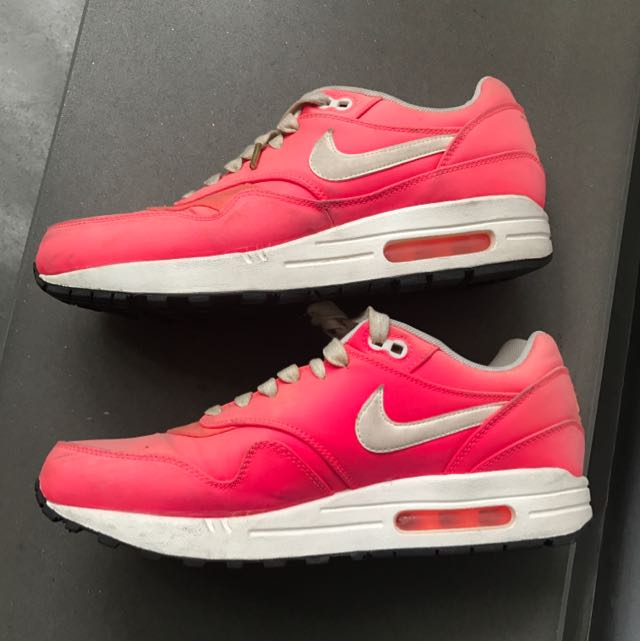 pink ombre nike air max