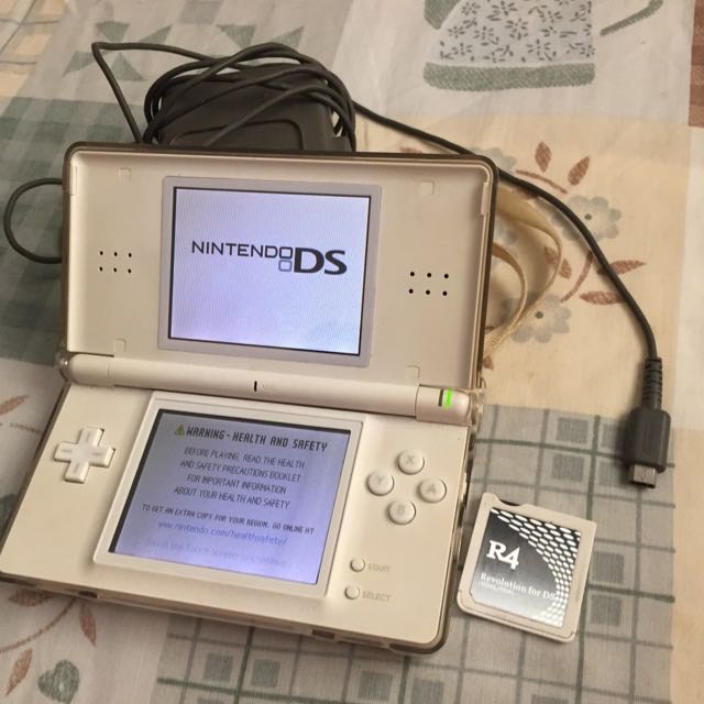 Nintendo DS lite (White) R4 Card And Games, Video Gaming, Video Game Consoles, Nintendo on Carousell