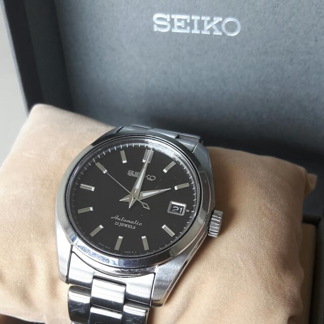 Seiko SARB033 6R15 automatic movement, Men's Fashion, Watches &  Accessories, Watches on Carousell