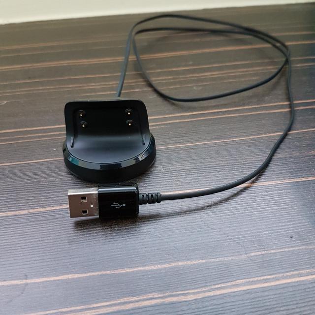Used original Samsung Gear Fit 2 charger Mobile Phones Gadgets