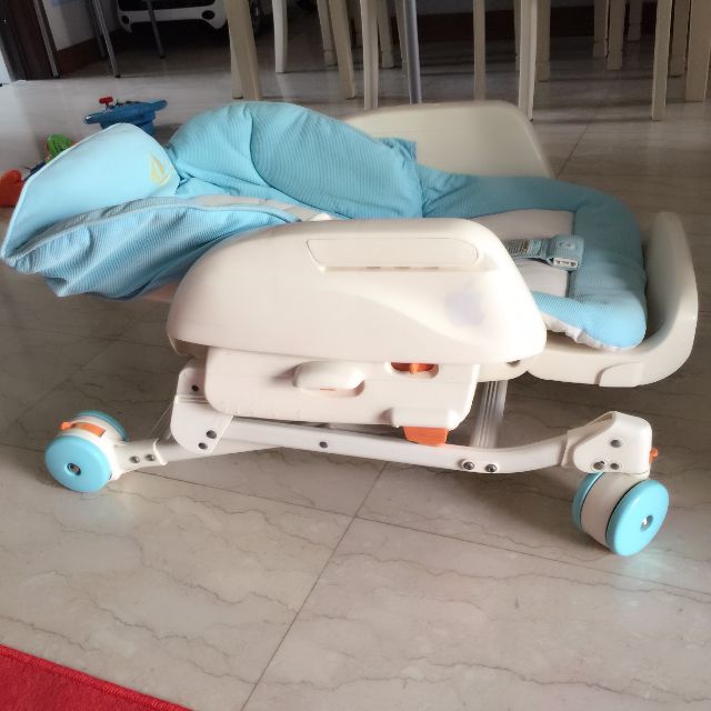 Combi Baby Rocker Combi High Chair / Baby Rocker, Babies & Kids, Babies & Kids Fashion on ...