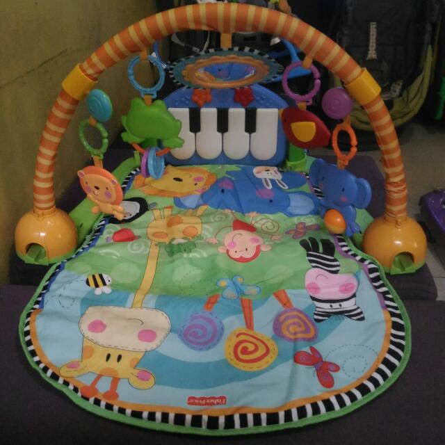 fisher price baby play mat with piano