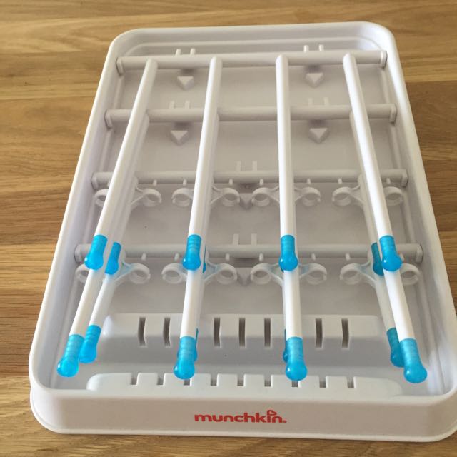 Foldable Munchkins Bottle/plates Drying rack, Babies & Kids, Nursing