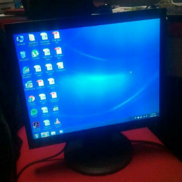Samsung SyncMaster 740N Desktop Monitor 