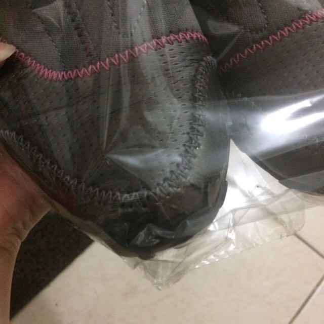 Sepatu Reebok Tanpa Tali Fesyen Wanita Sepatu Di Carousell
