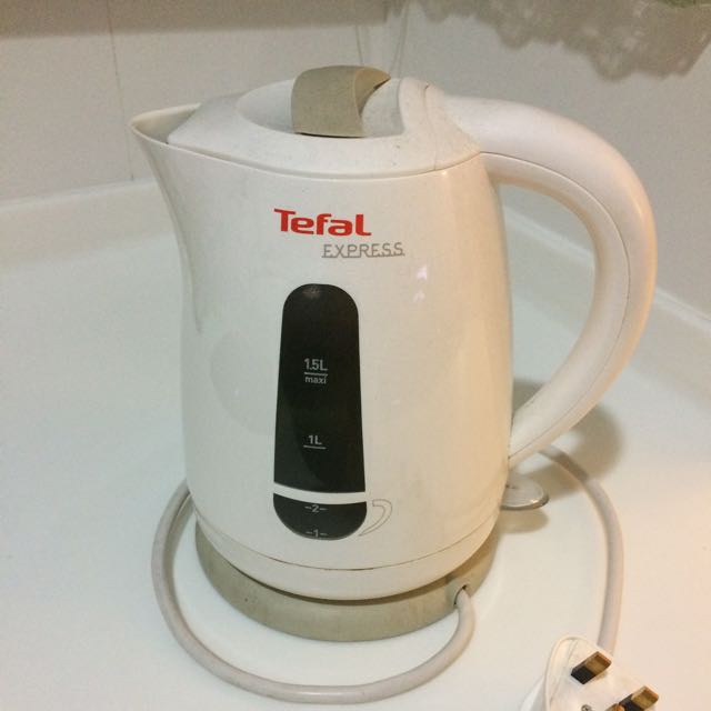 Tefal kettle, TV & Home Appliances, Kitchen Appliances, Kettles & Airpots  on Carousell