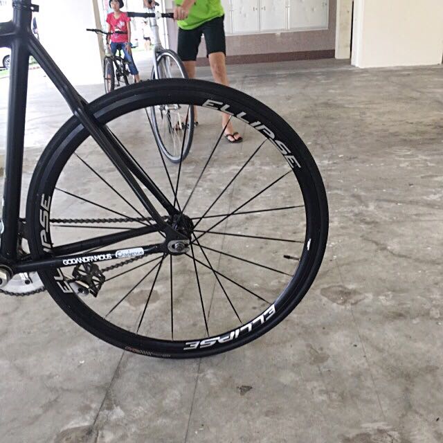 throne wheelset