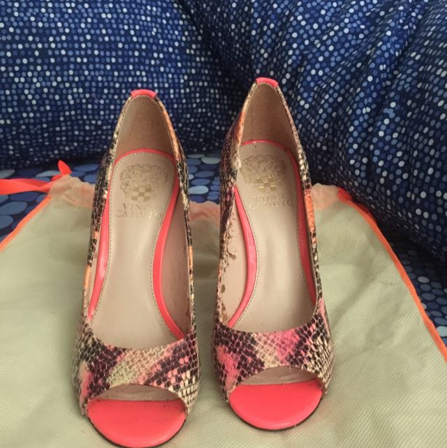 Vince Camuto heels Neon pink 5 1 2 36 Women s Fashion Footwear