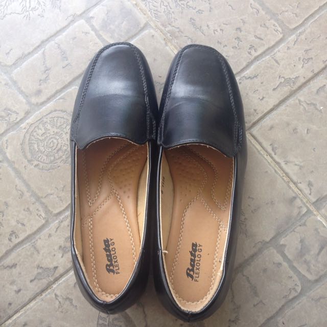bata loafer shoes for womens