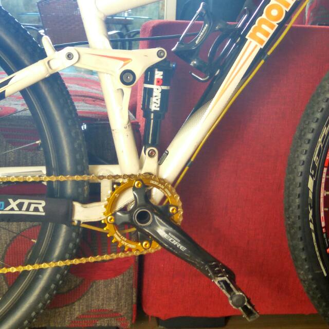 Mongoose 29er, Sports Equipment, Bicycles & Parts, Bicycles on Carousell