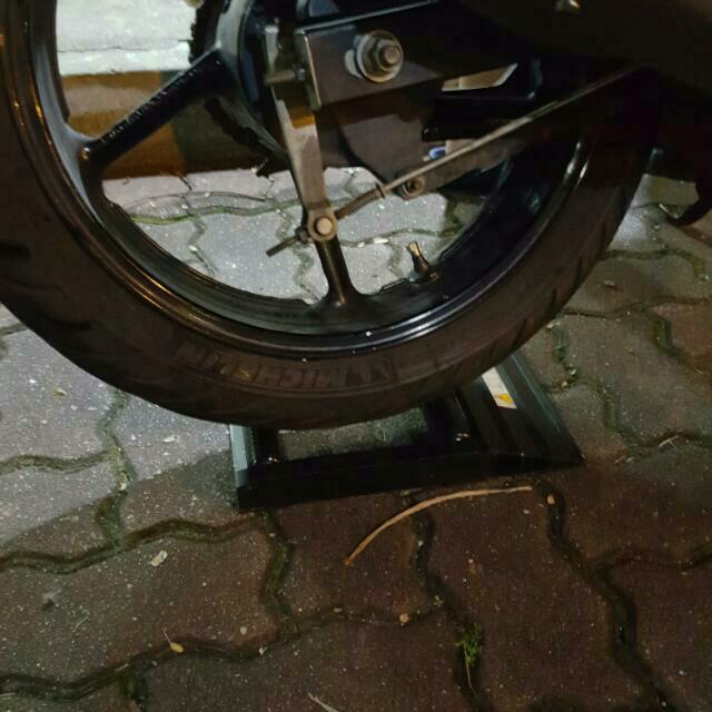 motorcycle roller stand