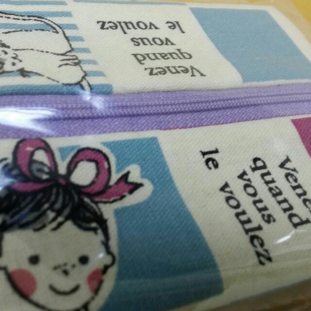 Multi-purpose Zip Pouch (Category: Purses & Pouches) located in Singapore. Submitted by xjanex (Listing ID 96887101, Image 3). Description: Useful and cute at the same time. Use it to keep tissue packs or sanitary pads. Size: ~10 x 14 cm. With a cloth strap. NEW. Comes packed in a clear plastic cover. Available in 4 designs, only 1 pc each. A. Floral - SOLD B. France - SOLD C. Polka dots D. Retro - SOLD Meet up at Kent Ridge or Buona Vista MRT or