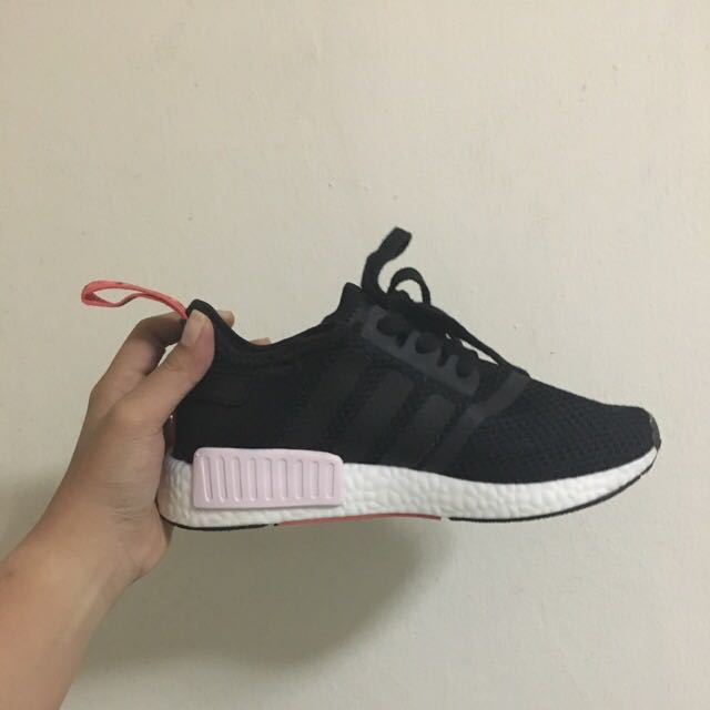 Nmd r1 black peach best sale