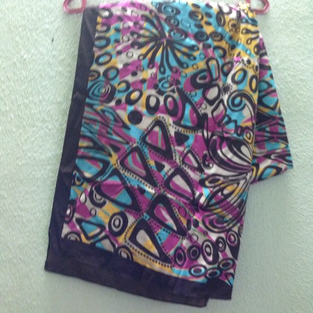 shawl printed satin