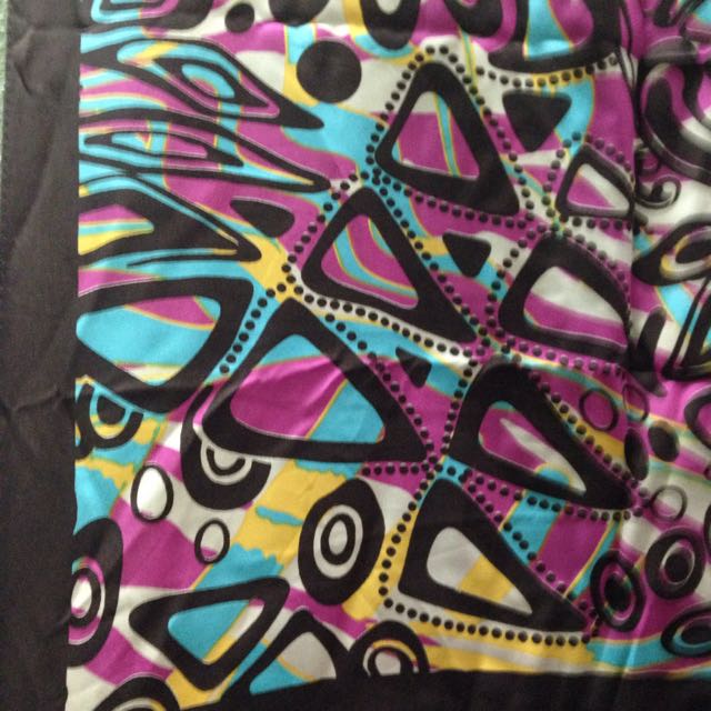 shawl printed satin