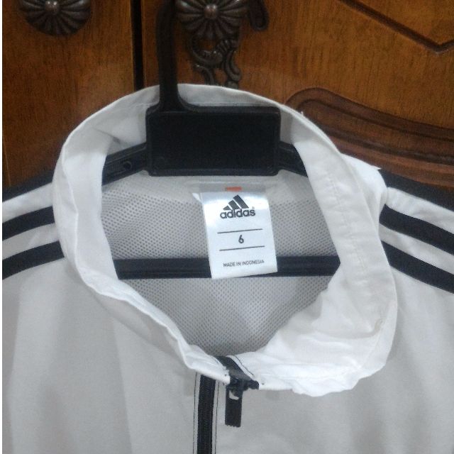 Jacket (Category: Coats, Jackets and Outerwear) located in Kuala Lumpur. Submitted by wanafiq01 (Listing ID 97024356, Image 3). Description: ADIDAS ORIGINAL JACKET SIZE: 6 / M PIT to PIT : 53 CM Total height to shoulder: 73cm.