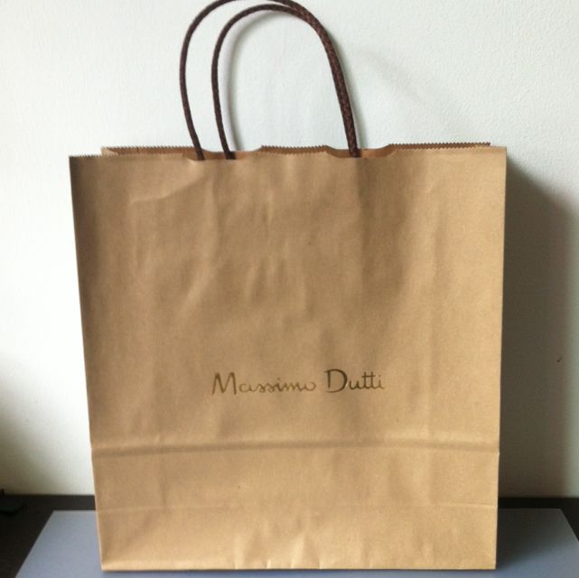 Massimo Dutti Paper Bag Carrier, Luxury, Accessories on Carousell
