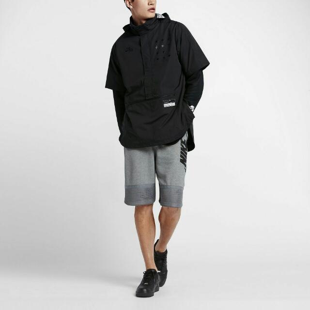 Nike air 2025 black jacket