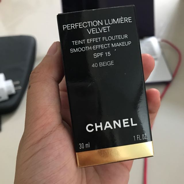 Chanel perfection lumiere velvet 40 beige Clearance
